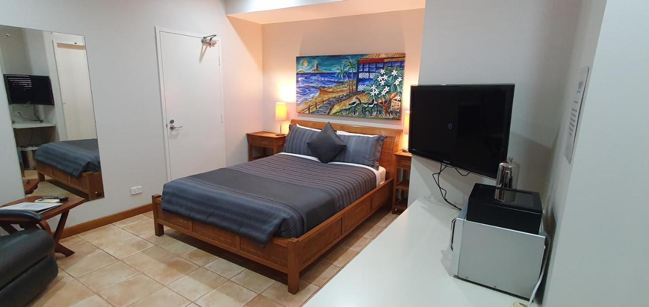 Samson Beach Chalets Point Samson エクステリア 写真
