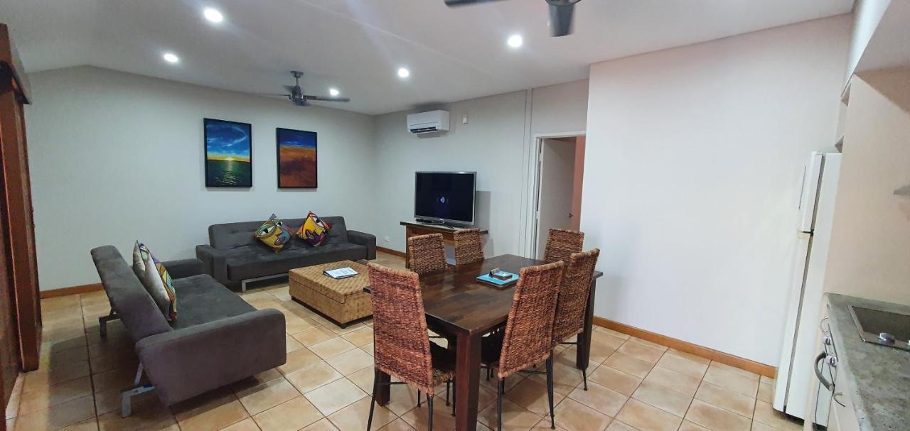 Samson Beach Chalets Point Samson エクステリア 写真
