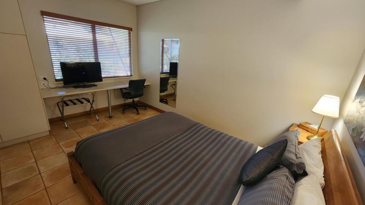 Samson Beach Chalets Point Samson エクステリア 写真