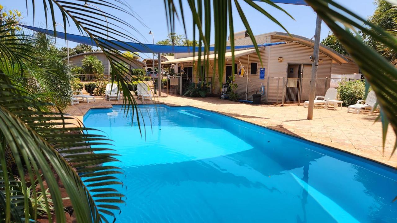 Samson Beach Chalets Point Samson エクステリア 写真